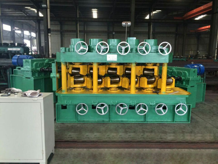 立式鋼管矯直機